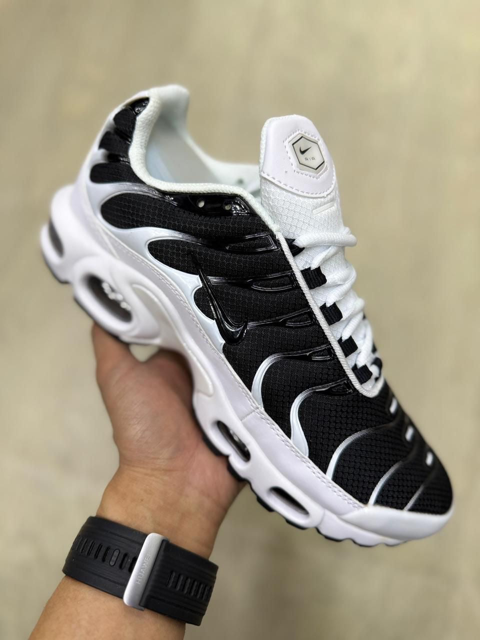 Tênis  Nike Tn
