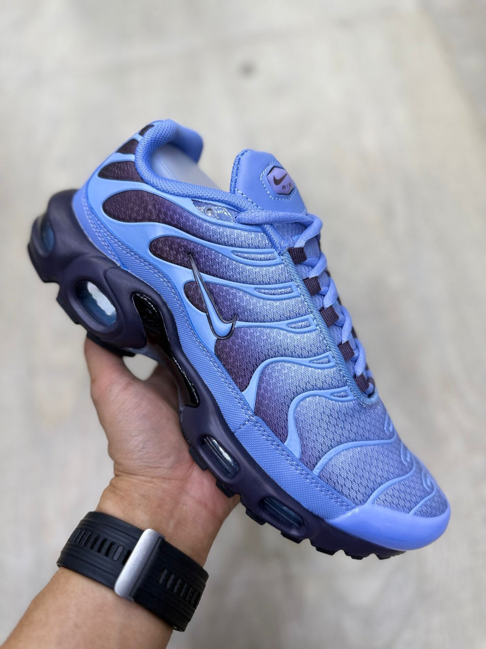 Tênis  Nike Tn