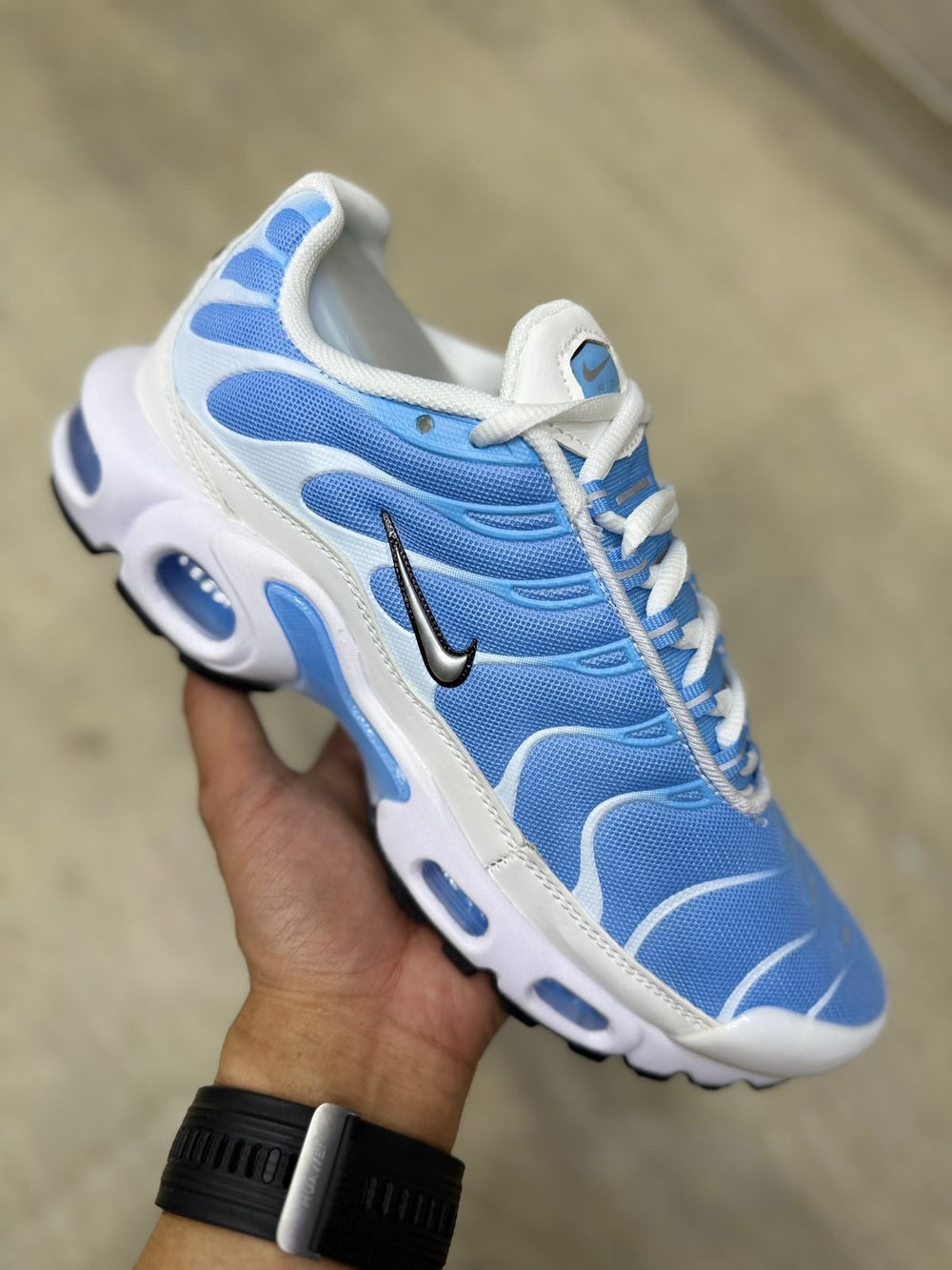Tênis  Nike Tn