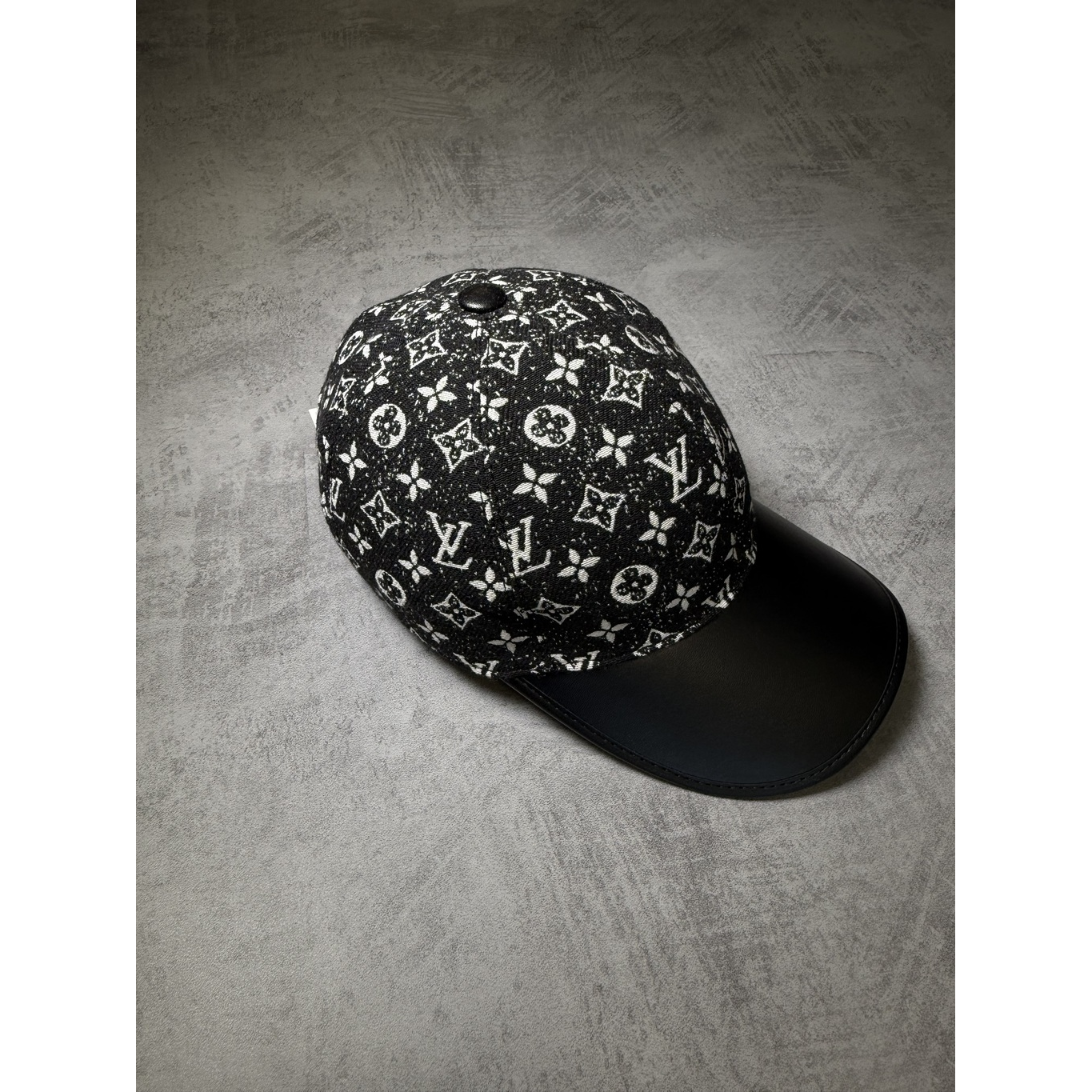 Boné Louis Vuitton grife importado