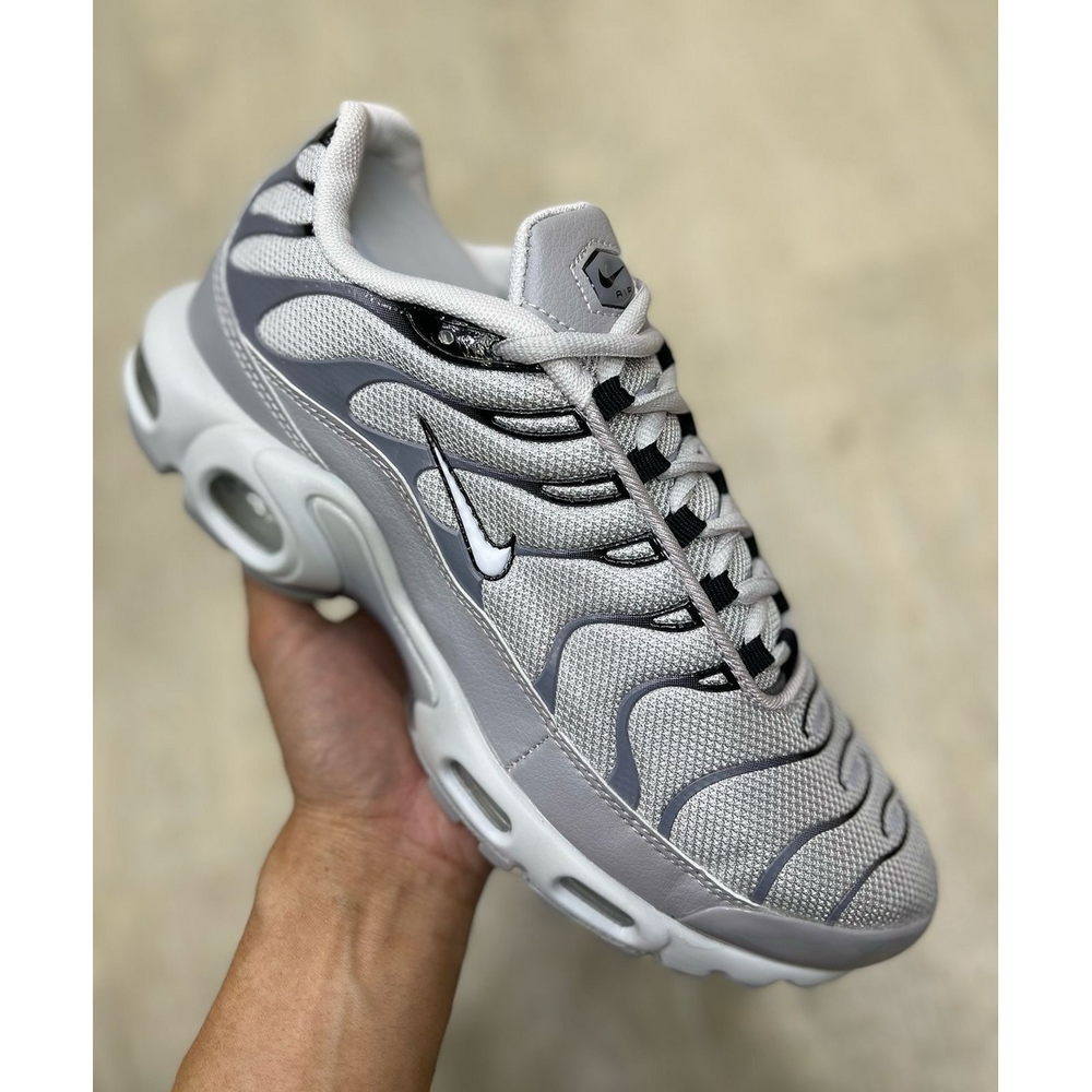 Tênis Nike Tn