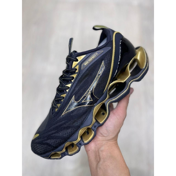 Tênis Mizuno prophecy