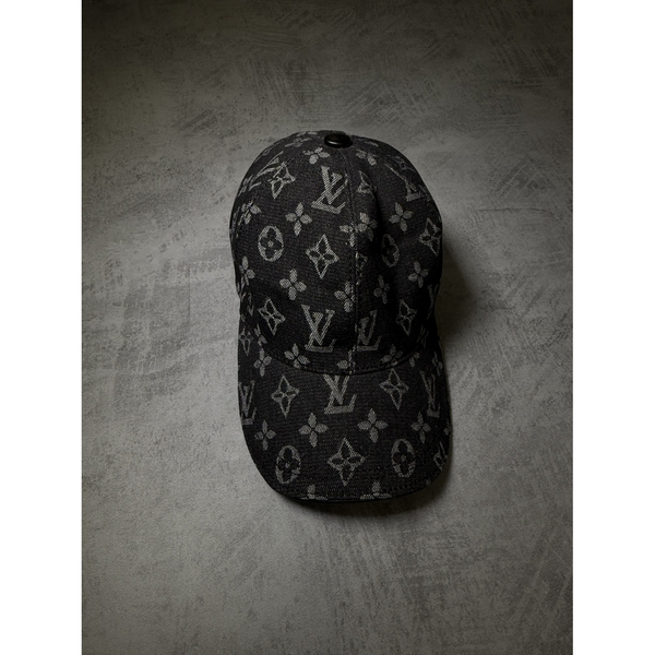 Boné Louis Vuitton grife importado